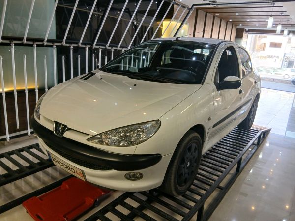 alt-https://media.khodro45.com/public/image/06642699d59d4da39e092374f455dbc9_plate_allure