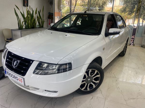 alt-https://media.khodro45.com/public/image/1001aa72f06d422580f543a01f3dd74e_plate_allure