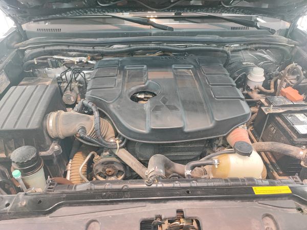 alt-https://media.khodro45.com/public/image/111c07bd721e4d1a9977efa6796ab99b_plate_allure