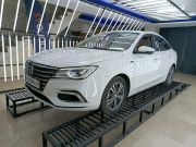 alt-https://media.khodro45.com/public/image/13f238670944431a98397bd6bd9ed334_plate_allure