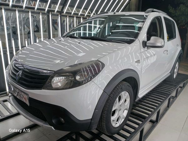 alt-https://media.khodro45.com/public/image/17fa9af796704d278ab22ea512e5d8eb_plate_allure