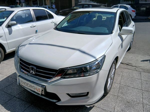 alt-https://media.khodro45.com/public/image/29836aad9a7d4b289285be58910ad654_plate_allure