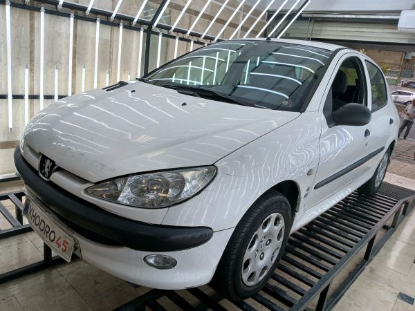 alt-https://media.khodro45.com/public/image/2ba7f4d075bd4439a347db4c7981b5cc_plate_allure