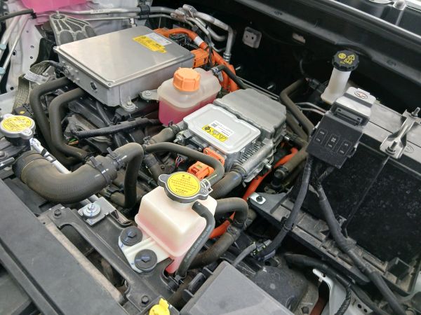alt-https://media.khodro45.com/public/image/2c484c2d6b2e4d6a9aab1ad8ab07638e_plate_allure