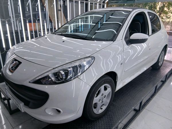 alt-https://media.khodro45.com/public/image/37546b22bbad48bbb12ee47f7d3e359d_plate_allure