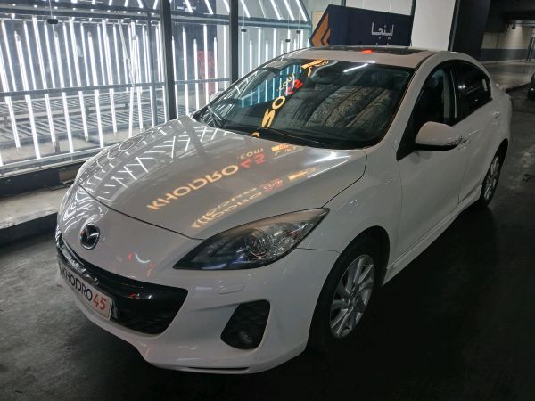 alt-https://media.khodro45.com/public/image/37716e4082624471a3f40ed685ea62f7_plate_allure