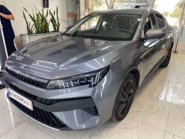 alt-https://media.khodro45.com/public/image/3fb212e28d46477e845e99eb2e77257c_plate_allure