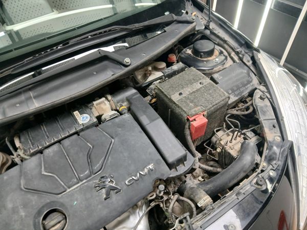 alt-https://media.khodro45.com/public/image/42f1f56004d44418817104f7540dcc8c_plate_allure