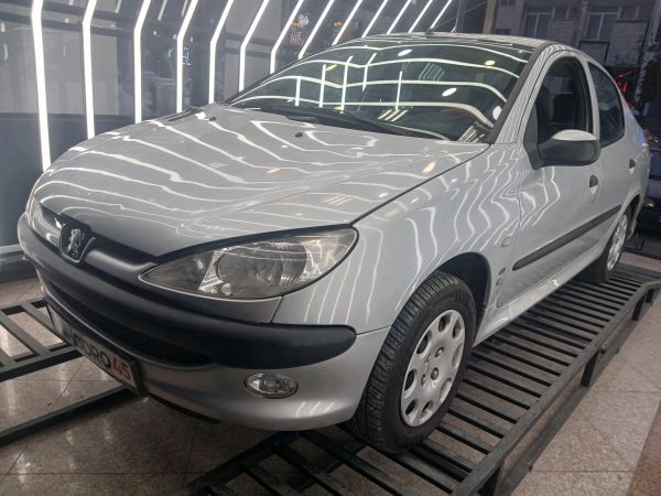 alt-https://media.khodro45.com/public/image/4335d1c0f82b4b0491f61e04c6502f2b_plate_allure