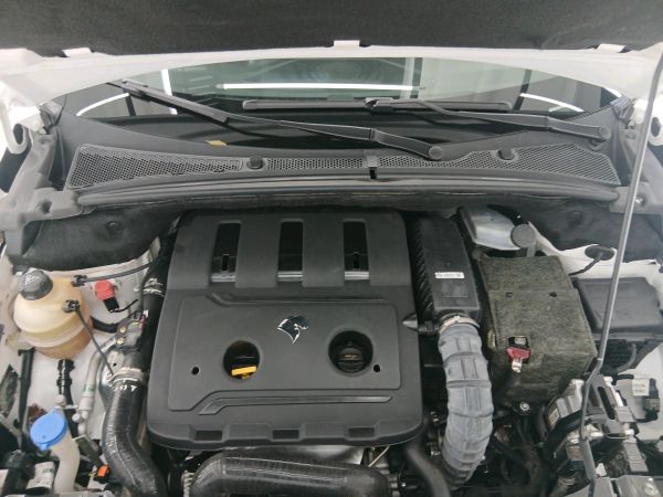 alt-https://media.khodro45.com/public/image/43642f0eda914181b395f3bc8378138d_plate_allure