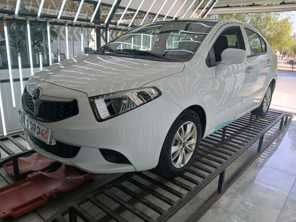 alt-https://media.khodro45.com/public/image/4512515e525a470c8c611140605a087d_plate_allure