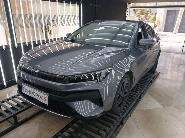 alt-https://media.khodro45.com/public/image/5aba89acd08941e5bbab801525eb790e_plate_allure