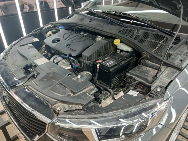 alt-https://media.khodro45.com/public/image/607023455a02484b8fef85772db89b35_plate_allure