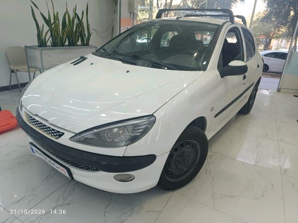 alt-https://media.khodro45.com/public/image/610296ae0d644ec9858d57c32d4c27eb_plate_allure