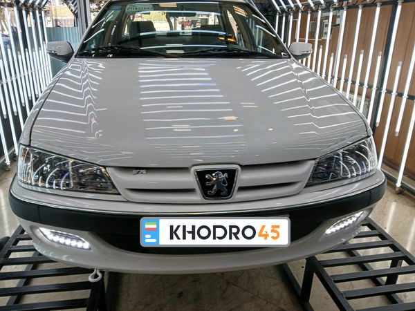 alt-https://media.khodro45.com/public/image/62fb091b8af441619e24059f63042212_plate_allure
