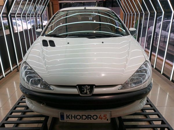 alt-https://media.khodro45.com/public/image/673b5830c6274380b92cebb5d04ec565_plate_allure