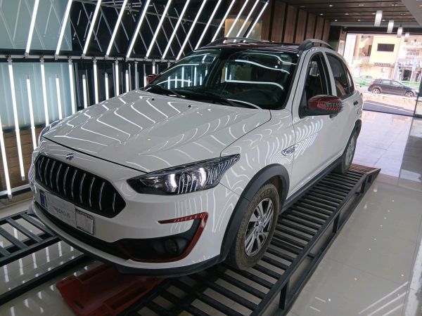 alt-https://media.khodro45.com/public/image/68812c2b265b45e89f258692249d78c5_plate_allure