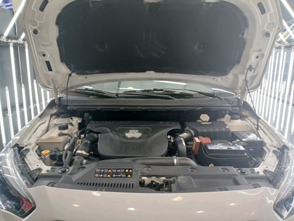 alt-https://media.khodro45.com/public/image/6e18a93ae0b040d592513a1e18306b29_plate_allure