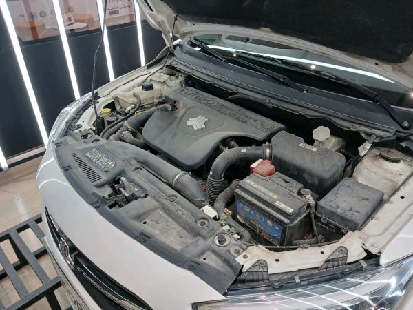 alt-https://media.khodro45.com/public/image/6f800f86d8cb4108b0b7e0d9815db4c5_plate_allure