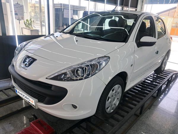alt-https://media.khodro45.com/public/image/7c13635b50c646019b36e55bc8159fe6_plate_allure
