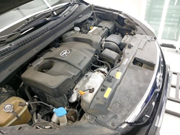 alt-https://media.khodro45.com/public/image/81a3f9e334a4493d8129569c00411ab1_plate_allure