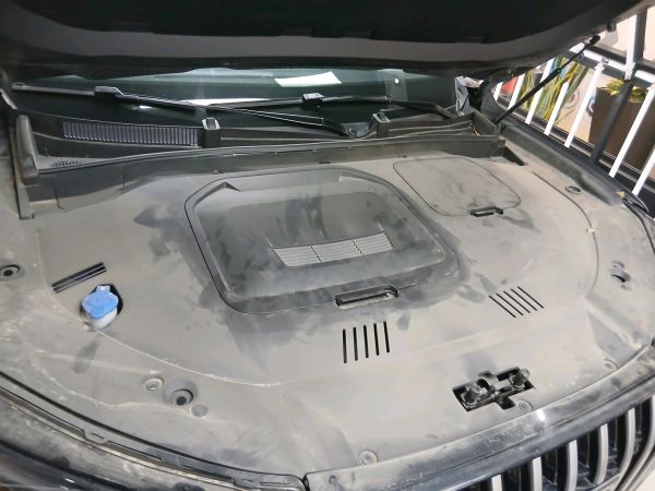 alt-https://media.khodro45.com/public/image/8c5a02704f8b41a6b661afbb66f85f70_plate_allure