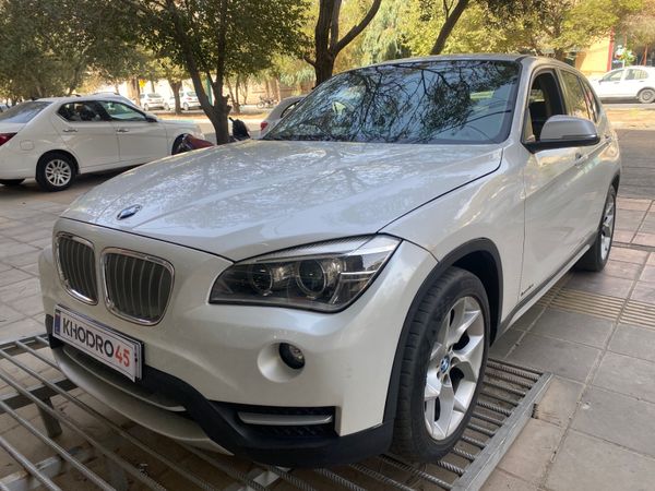alt-https://media.khodro45.com/public/image/8cf8f09dd3744943b5b65a00edbba290_plate_allure
