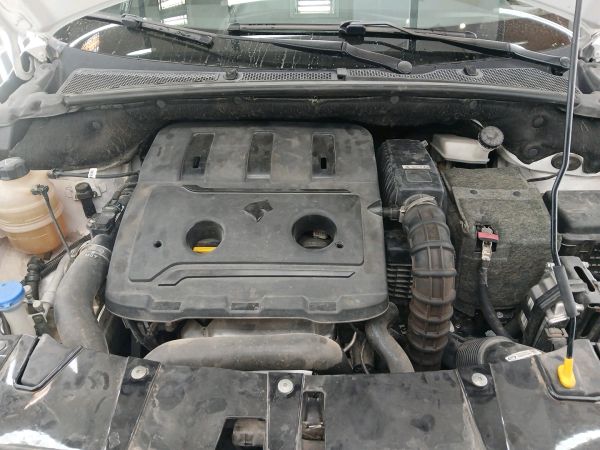 alt-https://media.khodro45.com/public/image/8eb448744f2c4767874c4d05c958439f_plate_allure