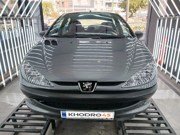 alt-https://media.khodro45.com/public/image/9383ab3d4f04412ab979daba8f466eb1_plate_allure