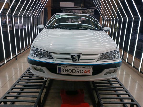 alt-https://media.khodro45.com/public/image/9aeb3d17d4b24579a480df47d80fba6a_plate_allure