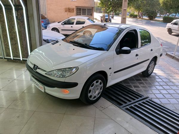 alt-https://media.khodro45.com/public/image/9b189a2925c44827bdec928fe4ac0601_plate_allure