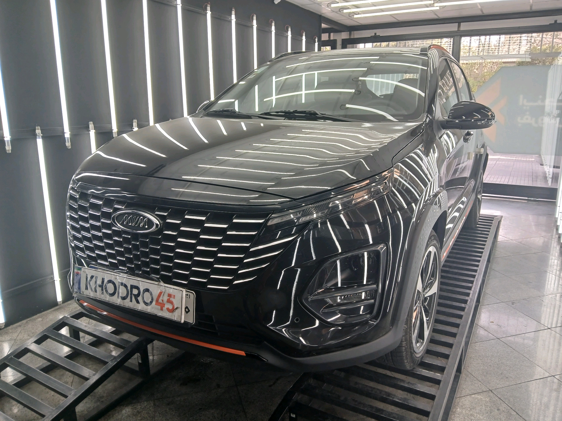 ام وی ام X33 کراس اتوماتیک