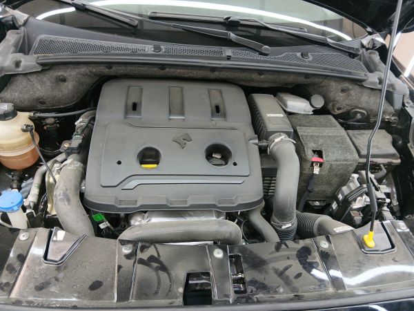 alt-https://media.khodro45.com/public/image/9c2aecc48628465a80d42ccf893bb523_plate_allure