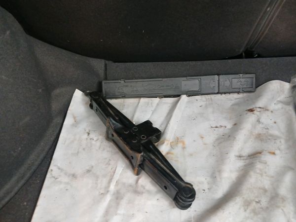 alt-https://media.khodro45.com/public/image/a179c8f3e102406ca3a5deb50ab19432_plate_allure