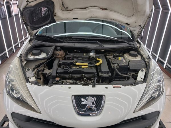alt-https://media.khodro45.com/public/image/a4e83f7f1e3948e78eb41e5af483aabd_plate_allure