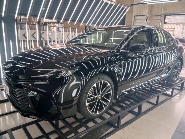 alt-https://media.khodro45.com/public/image/a978da3cbc2a40fea9d7c3bcca608abe_plate_allure