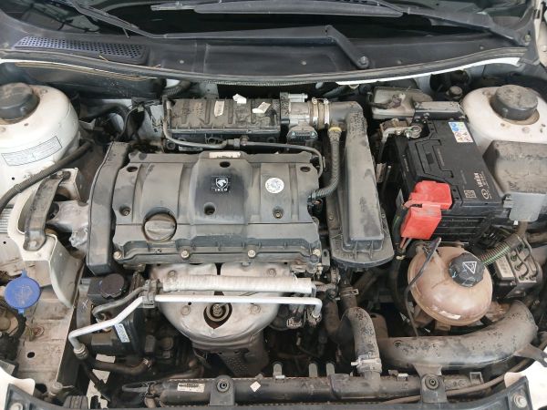 alt-https://media.khodro45.com/public/image/b41cf1f8548641ccbf3b2d337e00cabd_plate_allure