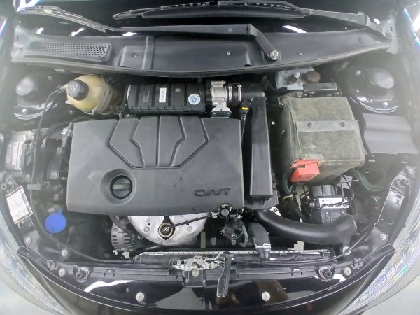 alt-https://media.khodro45.com/public/image/b744fb4e0a0e4f288d1488212287d37f_plate_allure