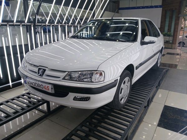alt-https://media.khodro45.com/public/image/bcdad13b4a314834bec2b429878e5fbf_plate_allure