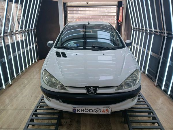 alt-https://media.khodro45.com/public/image/beabb275f74a4a948247ce175643675d_plate_allure