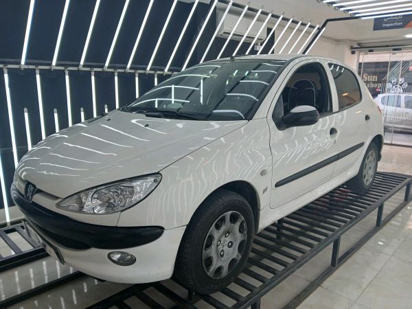 alt-https://media.khodro45.com/public/image/bfeb4a29f6824bbfa5568c73d41f68e2_plate_allure