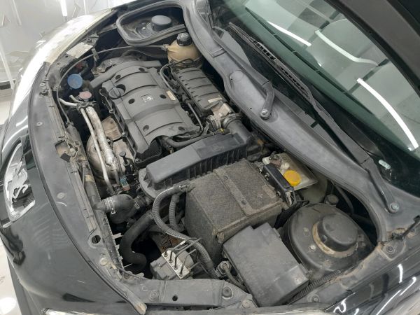 alt-https://media.khodro45.com/public/image/c0c1453ecd4040fe9c9f5821fbb2b40d_plate_allure