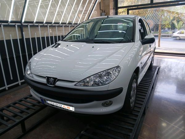 alt-https://media.khodro45.com/public/image/c27792f1f8804aeebd354278c3b079b6_plate_allure