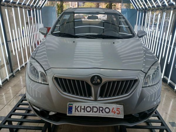 alt-https://media.khodro45.com/public/image/c5e6c08b300c444b86d77ef191247563_plate_allure