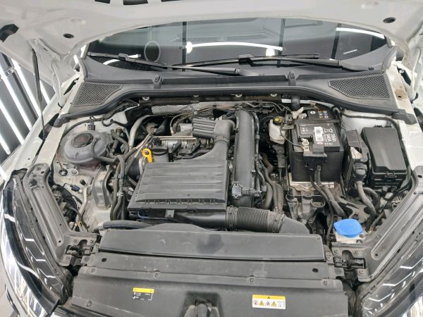 alt-https://media.khodro45.com/public/image/c6054b03fe5a49bebb813f7a1cd16547_plate_allure
