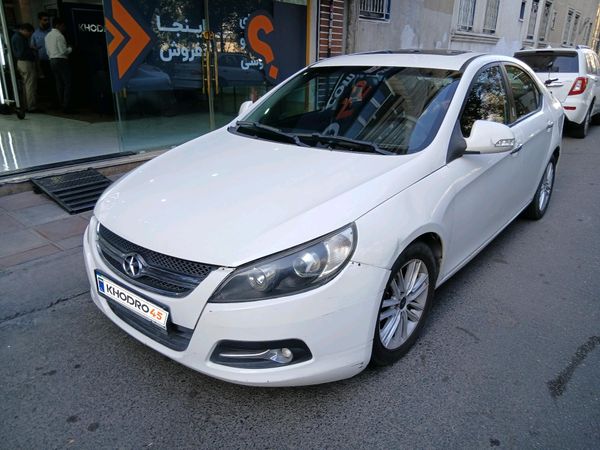 alt-https://media.khodro45.com/public/image/c6e5b783d9bf437da38628d330f2f28e_plate_allure