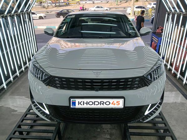 alt-https://media.khodro45.com/public/image/c91c49c853da41f78faa57e5214c9f15_plate_allure