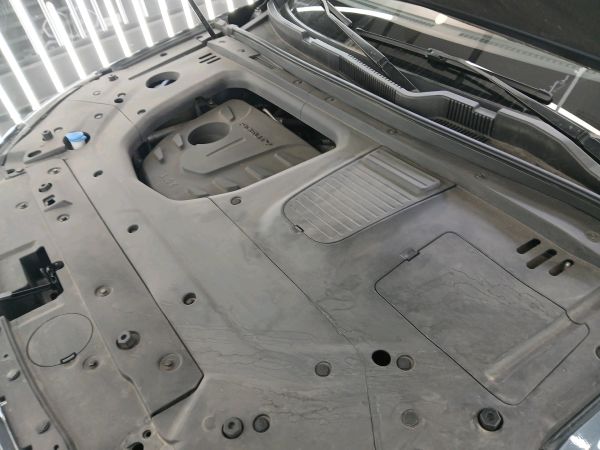 alt-https://media.khodro45.com/public/image/c967b5a2209540ad8aa785dce8007faa_plate_allure