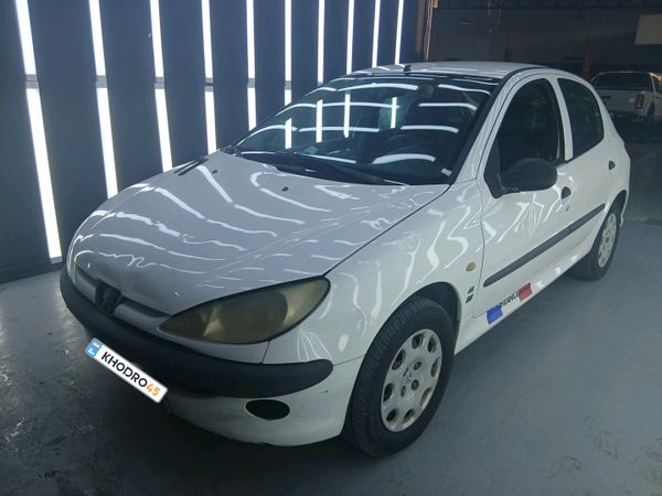 alt-https://media.khodro45.com/public/image/cf5235a953994d7d90b57ac222f7b158_plate_allure