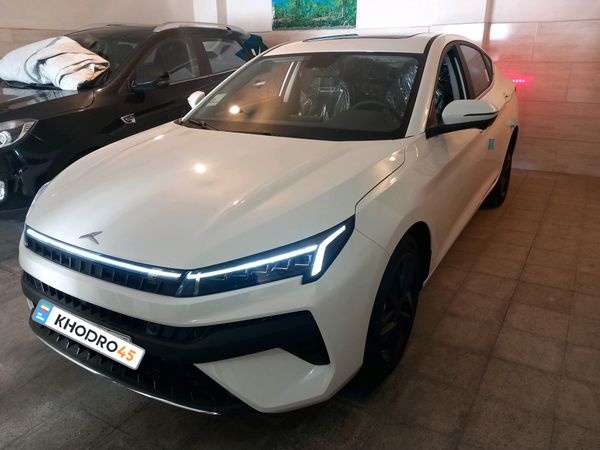 alt-https://media.khodro45.com/public/image/cf5b9a6be3954de6affab510c04517ec_plate_allure